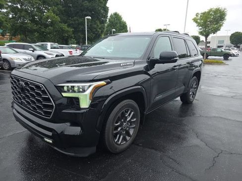Used 2024 Toyota Sequoia Platinum AWD/4WD image 2