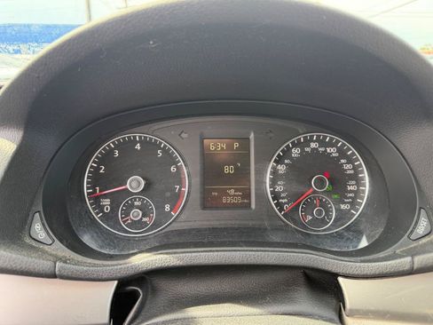 Used 2014 Volkswagen Passat 1.8T S FWD image 21
