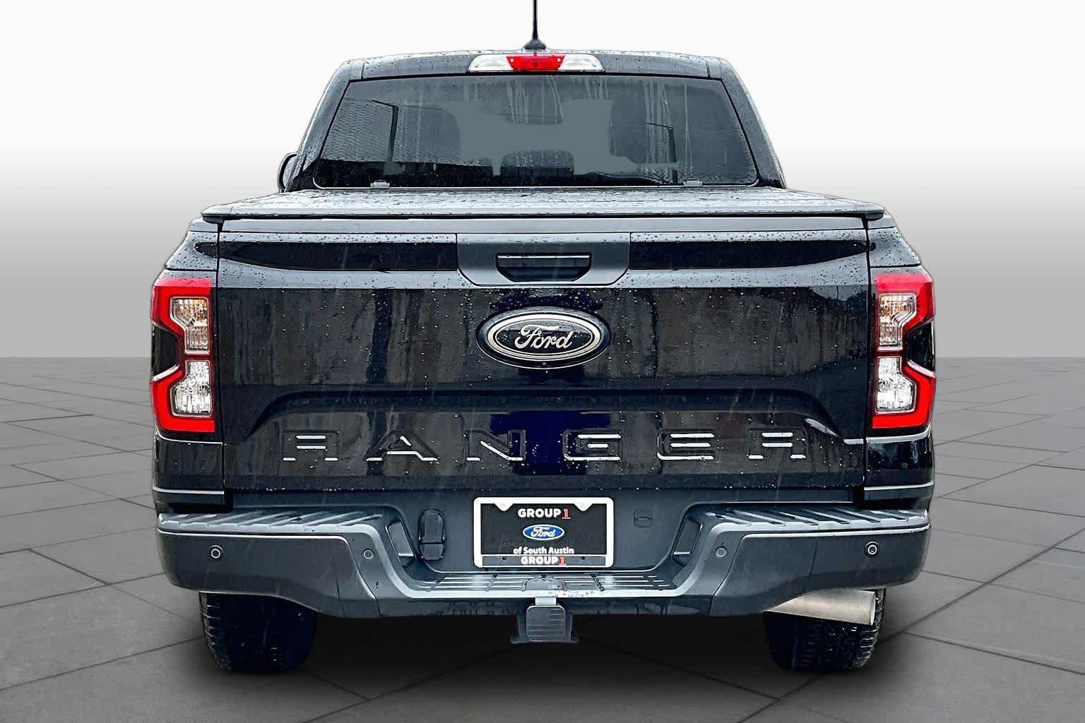 Used 2025 Ford Ranger XLT w/ Black Appearance Package RWD image 7