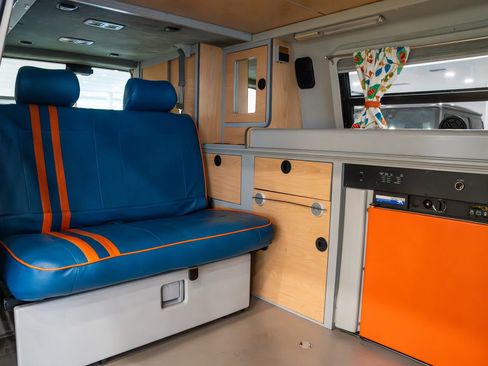 Used 2002 Volkswagen Eurovan GLS image 18