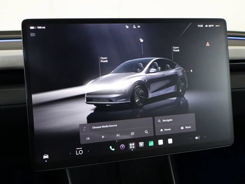 Used 2026 Tesla Model Y Long Range AWD/4WD image 24
