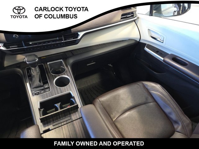 Used 2022 Toyota Sienna Platinum AWD/4WD image 20