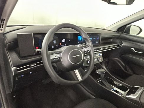 Certified 2026 Hyundai Tucson SE FWD image 16