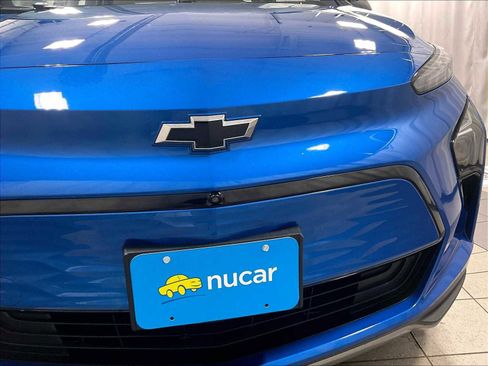 Used 2022 Chevrolet Bolt EUV Premier w/ Sun & Sound Package image 33