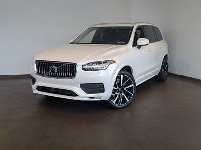 Used 2021 Volvo XC90 T6 Momentum w/ Climate Package