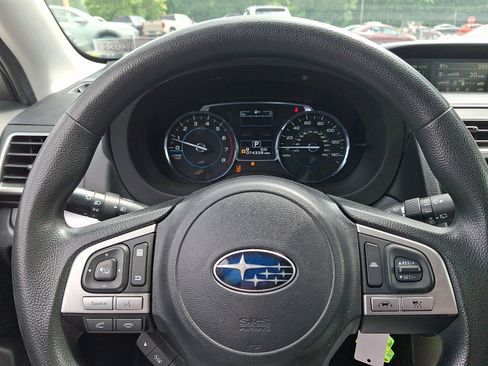 Used 2018 Subaru Forester 2.5i Premium AWD/4WD image 25