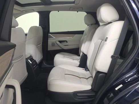 Used 2024 MAZDA CX-90 3.3 Turbo w/ Premium Plus Pkg image 12