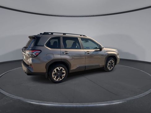 Certified 2025 Subaru Forester Premium image 8