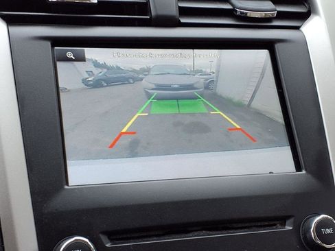 Used 2014 Ford Fusion Energi SE image 10