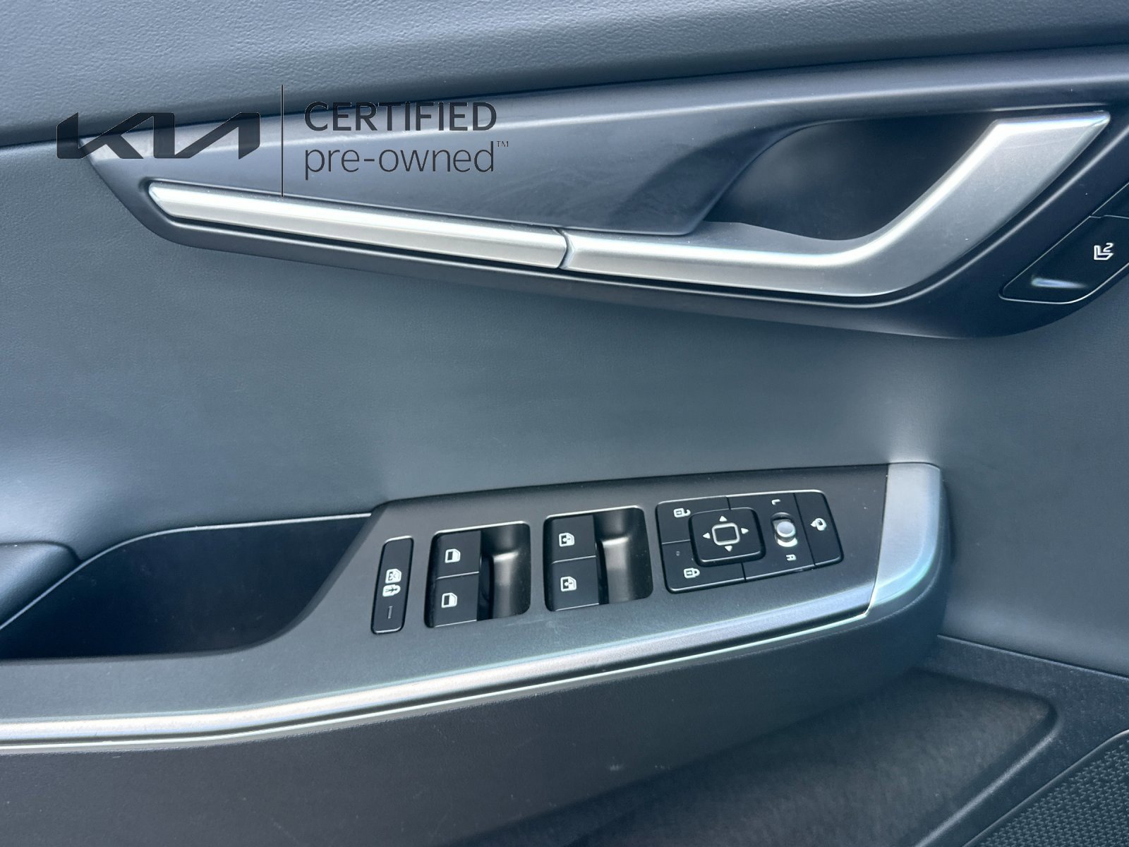 Certified 2024 Kia EV6 Light AWD/4WD image 12