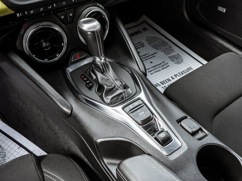 Used 2021 Chevrolet Camaro LT w/ RS Package image 19