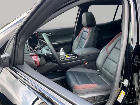 Used 2025 Chevrolet Equinox RS w/ Safety and Technology Package AWD/4WD image 9