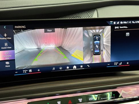 New 2026 BMW 740i w/ Premium Package image 24