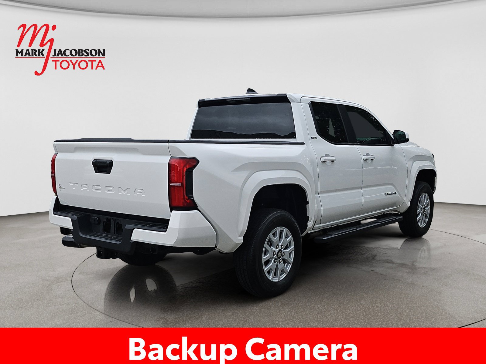 Used 2025 Toyota Tacoma SR5 RWD image 9
