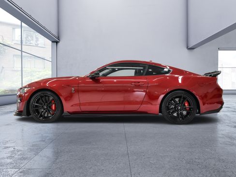 Used 2020 Ford Mustang Shelby GT500 w/ Technology Package RWD image 2