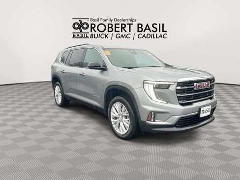 Used 2025 GMC Acadia Elevation w/ Elevation Premium Package AWD/4WD image 2