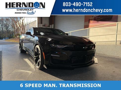 Used 2021 Chevrolet Camaro SS image 1