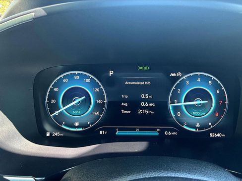 Used 2023 Hyundai Santa Fe Limited image 7