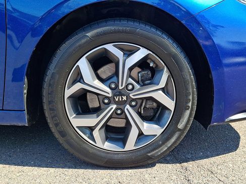Used 2020 Kia Forte LXS FWD image 8