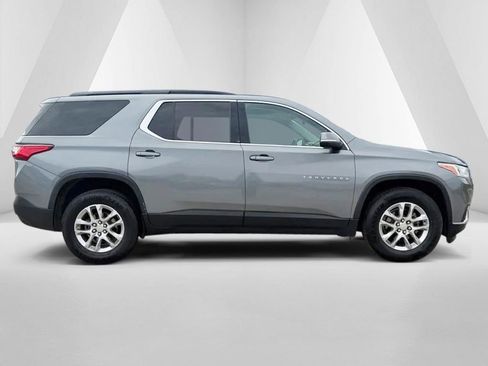 Used 2021 Chevrolet Traverse LT FWD image 8