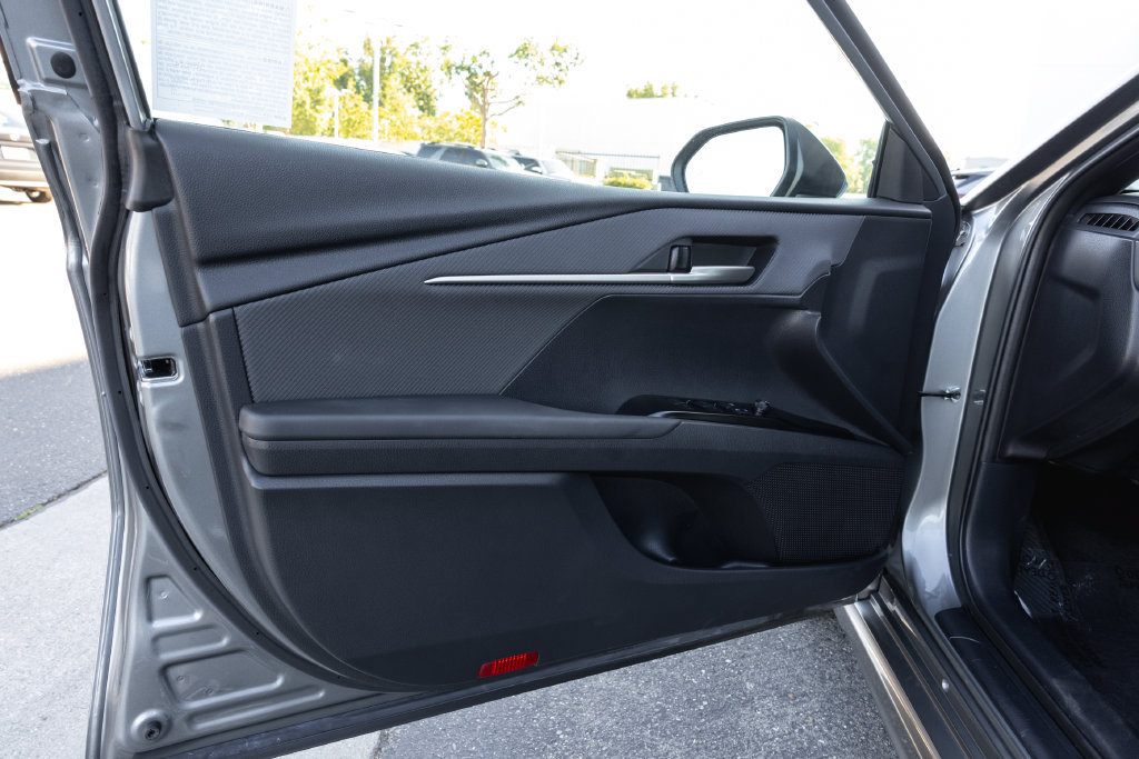 Certified 2025 Toyota Camry SE FWD image 13