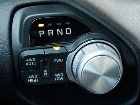 Used 2019 RAM 1500 Laramie AWD/4WD image 25