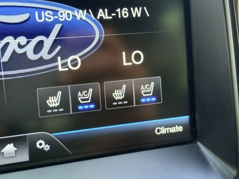 Used 2014 Ford F150 Platinum AWD/4WD image 26