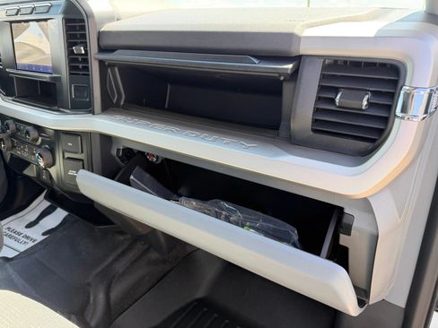 Used 2024 Ford F550 4x4 Crew Cab Super Duty w/ XLT Value Package image 35