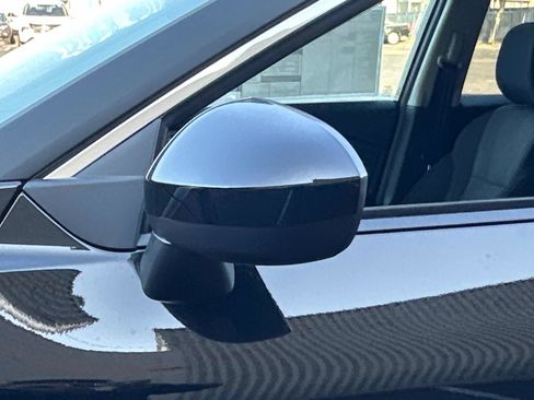 New 2026 Nissan Rogue SV w/ Cold Weather Package AWD/4WD image 9