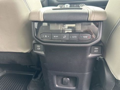 Used 2024 Toyota Grand Highlander XLE image 24