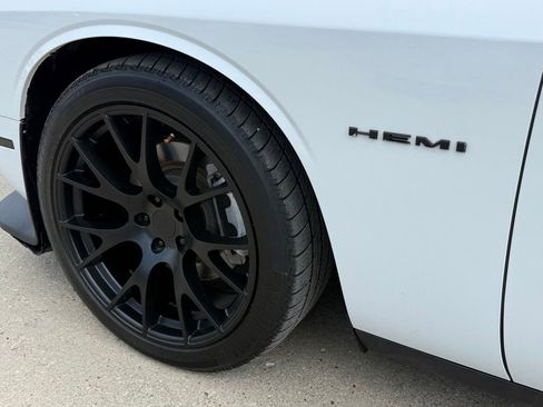 Used 2021 Dodge Challenger R/T RWD image 10