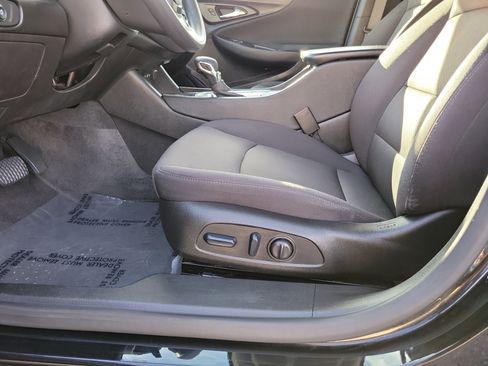 Used 2024 Chevrolet Malibu LT image 16