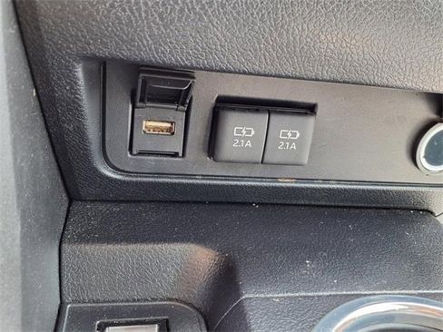 Used 2020 Toyota Sequoia Platinum image 15