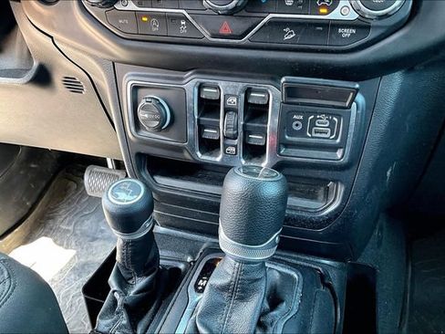 Used 2020 Jeep Wrangler Unlimited Sport S AWD/4WD image 23
