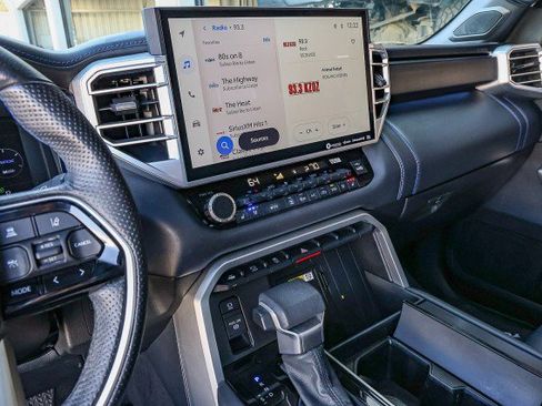 Used 2023 Toyota Tundra Platinum image 14