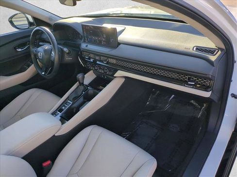 Used 2025 Honda Accord EX-L image 22