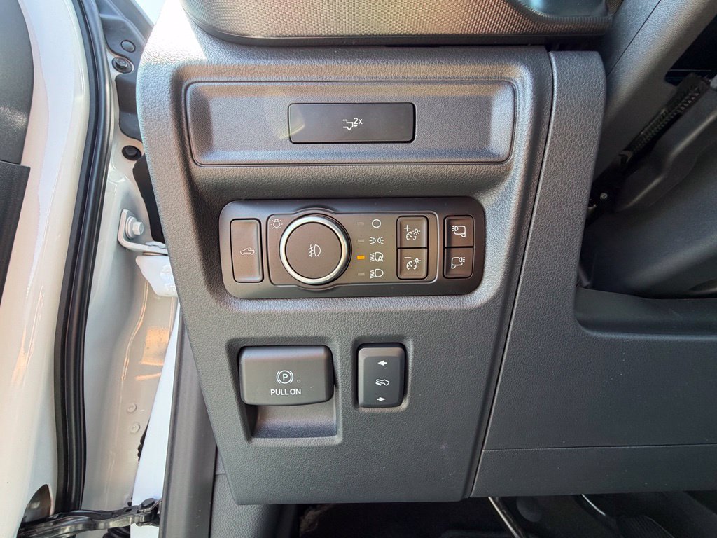 Used 2026 Ford F150 Lariat AWD/4WD image 3