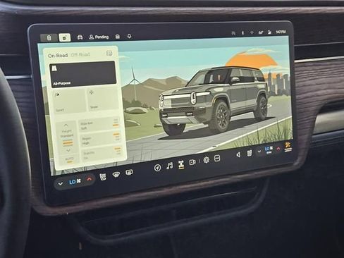 Used 2024 Rivian R1S Adventure image 12