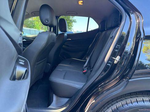 Used 2025 Buick Encore GX Preferred FWD image 24