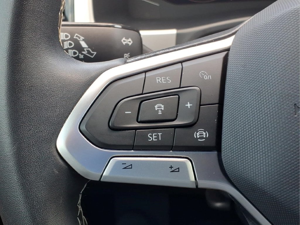 Used 2023 Volkswagen Atlas Cross Sport SE w/ Black Wheel Package FWD image 21