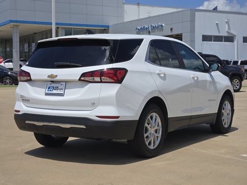 Used 2022 Chevrolet Equinox LT FWD image 7