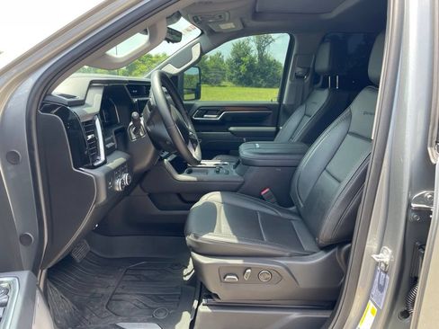 Used 2025 GMC Sierra 2500 Denali w/ Denali Reserve Package AWD/4WD image 15
