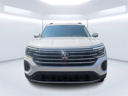 New 2026 Volkswagen Atlas SE image 8