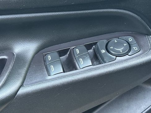 Used 2021 Chevrolet Equinox LT image 12