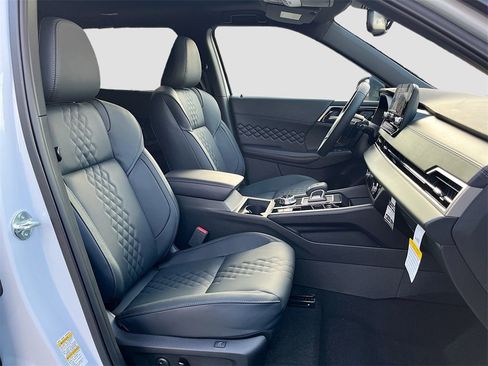 New 2025 Mitsubishi Outlander SEL Black Edition image 29