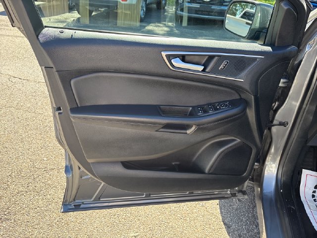 Used 2024 Ford Edge SEL AWD/4WD image 7