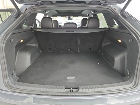 Used 2021 Volkswagen Atlas Cross Sport SEL Premium image 12