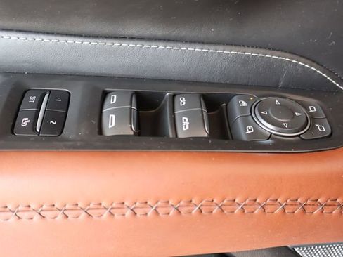 Used 2023 GMC Yukon Denali Ultimate AWD/4WD image 14