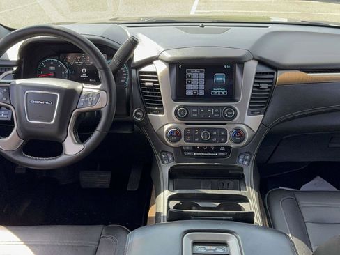 Used 2019 GMC Yukon XL Denali w/ Open Road Package image 11