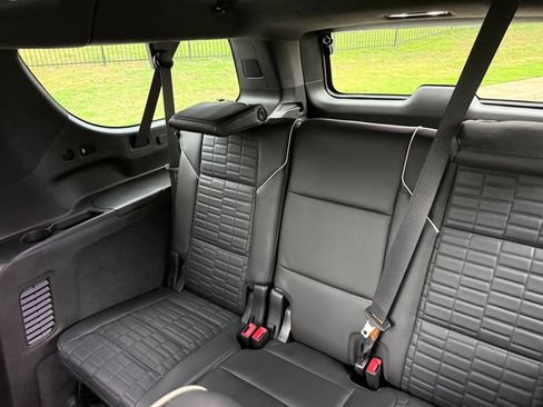 Used 2021 Cadillac Escalade ESV Sport Platinum AWD/4WD image 28